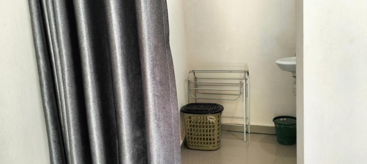 Sakila Homestay Kuta  Buitenkant foto