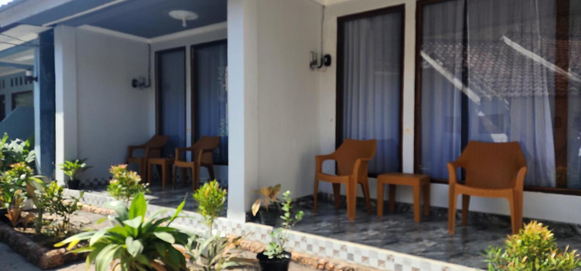 Sakila Homestay Kuta  Buitenkant foto