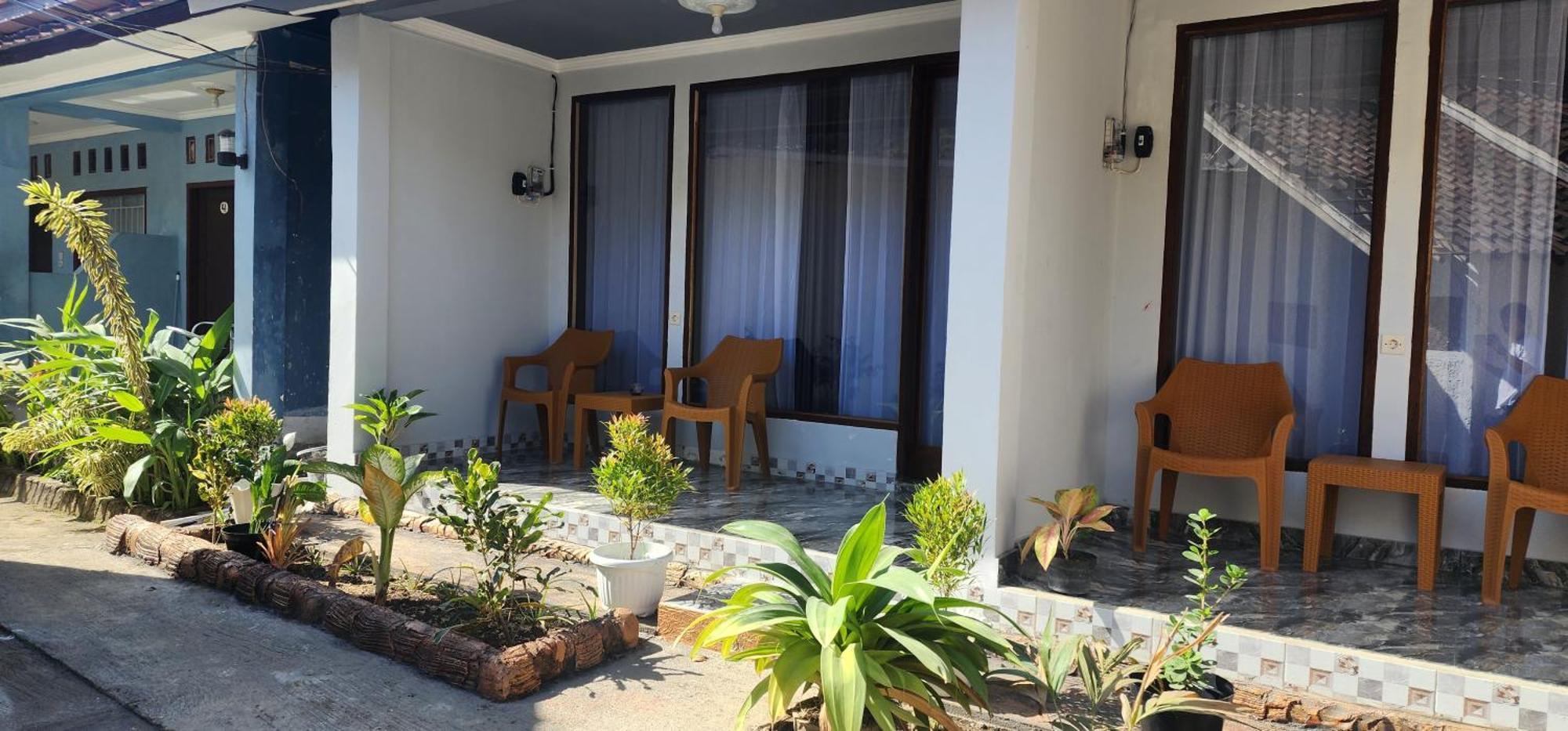 Sakila Homestay Kuta  Buitenkant foto